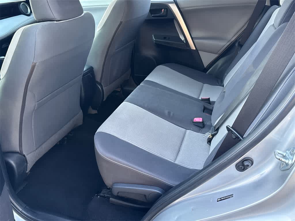 Thumbnail: 2013 Toyota RAV4 - 16