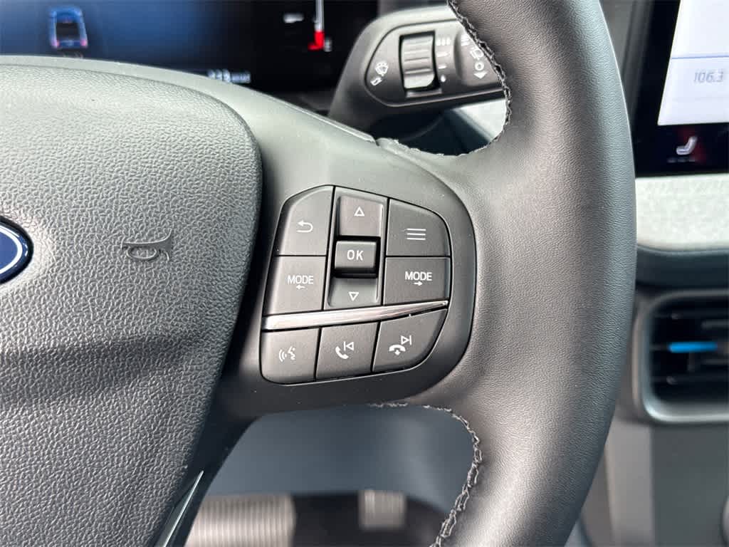 Thumbnail: 2025 Ford Maverick - 23