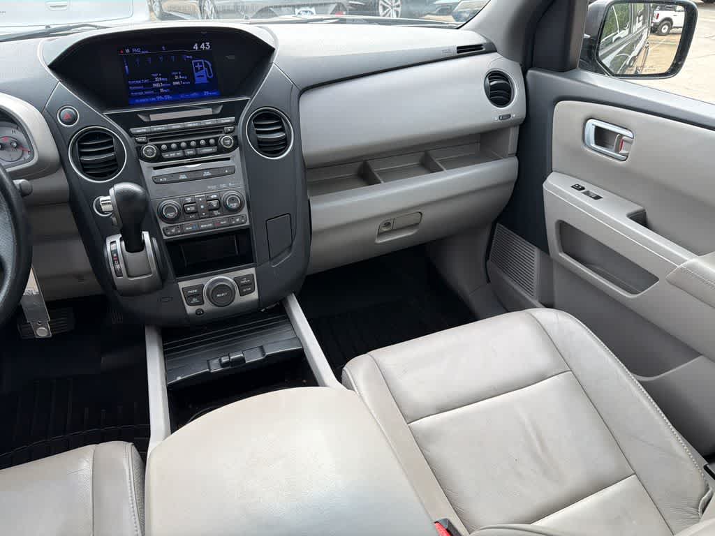 Thumbnail: 2013 Honda Pilot - 21