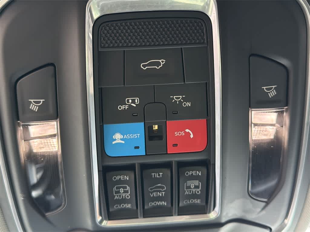 Thumbnail: 2021 Jeep Grand Cherokee L - 33