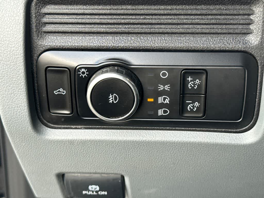 Thumbnail: 2025 Ford Econoline - 23