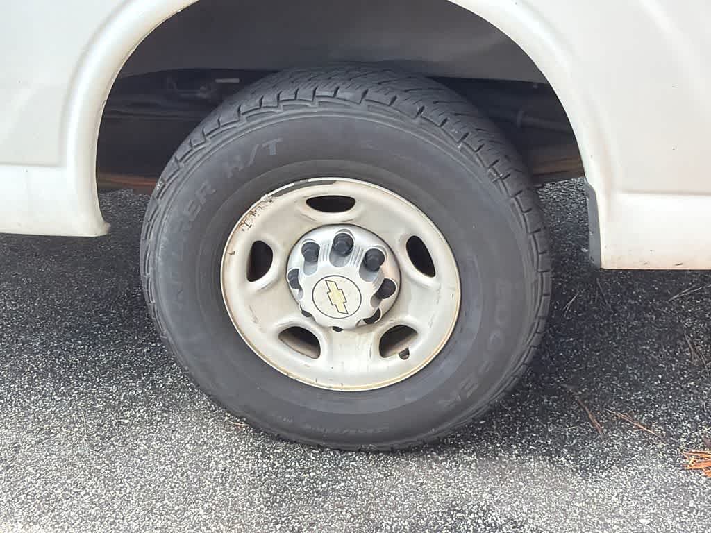 Thumbnail: 2013 Chevrolet Express - 8