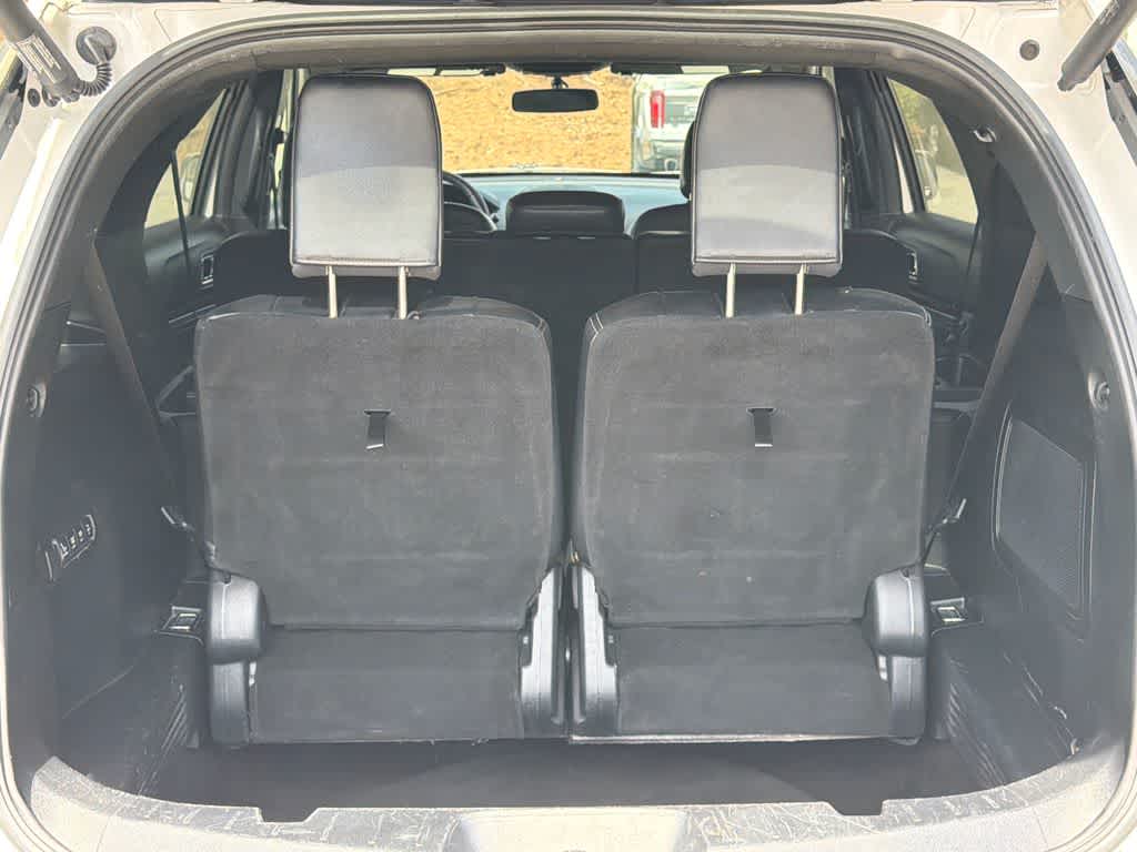 Thumbnail: 2019 Ford Explorer - 16