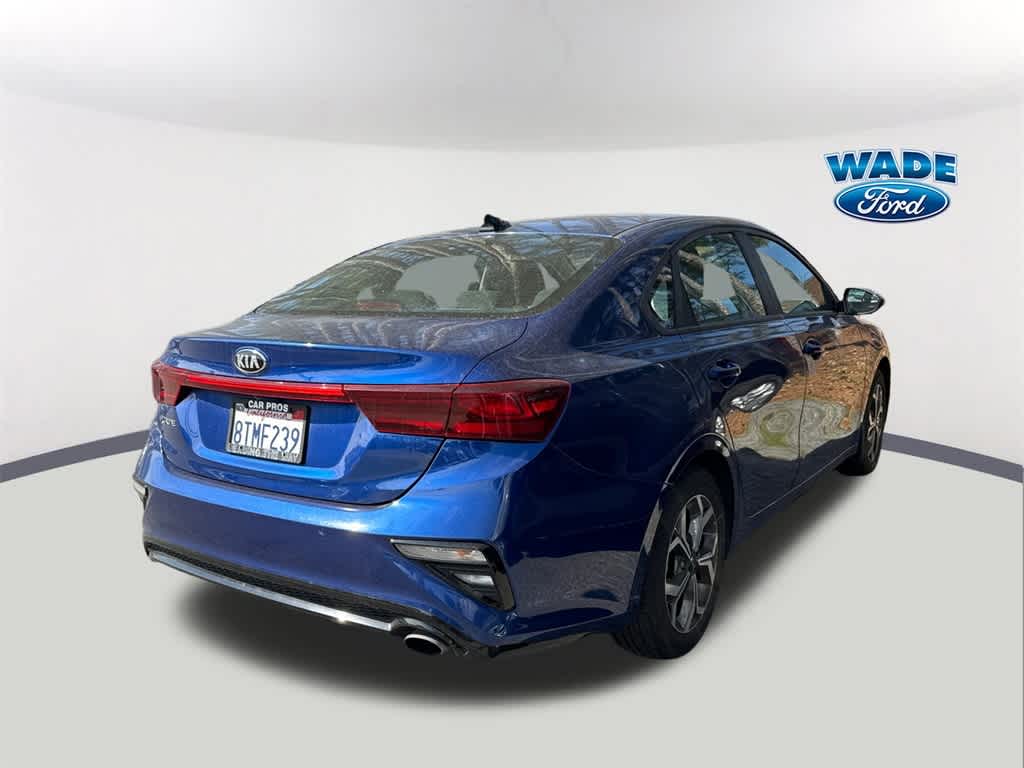 Thumbnail: 2021 Kia Forte - 4