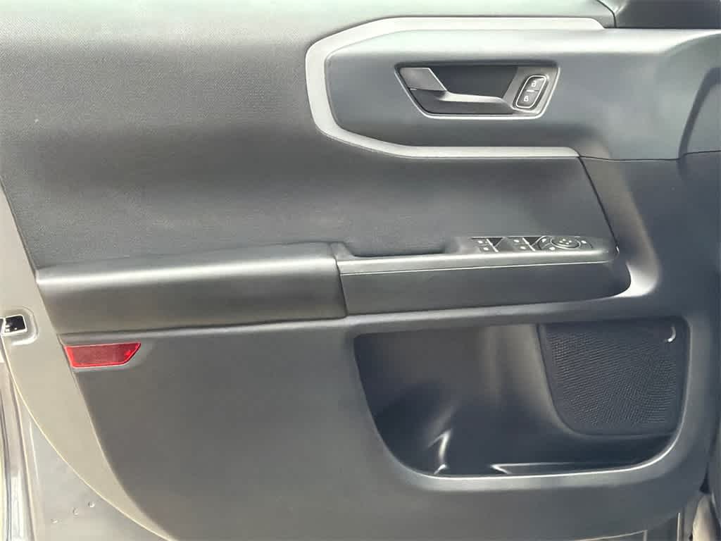 Thumbnail: 2021 Ford Bronco Sport - 11