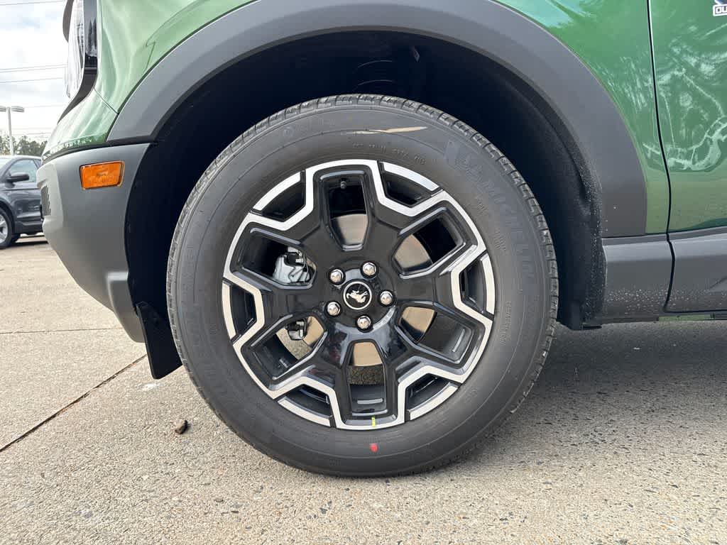 Thumbnail: 2025 Ford Bronco Sport - 9