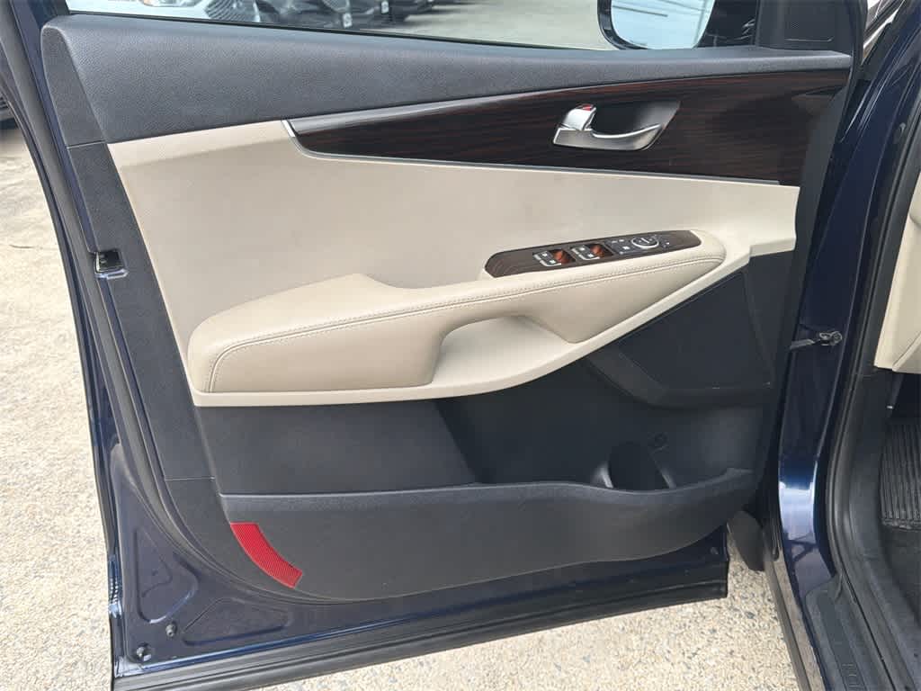 Thumbnail: 2020 Kia Sorento - 11