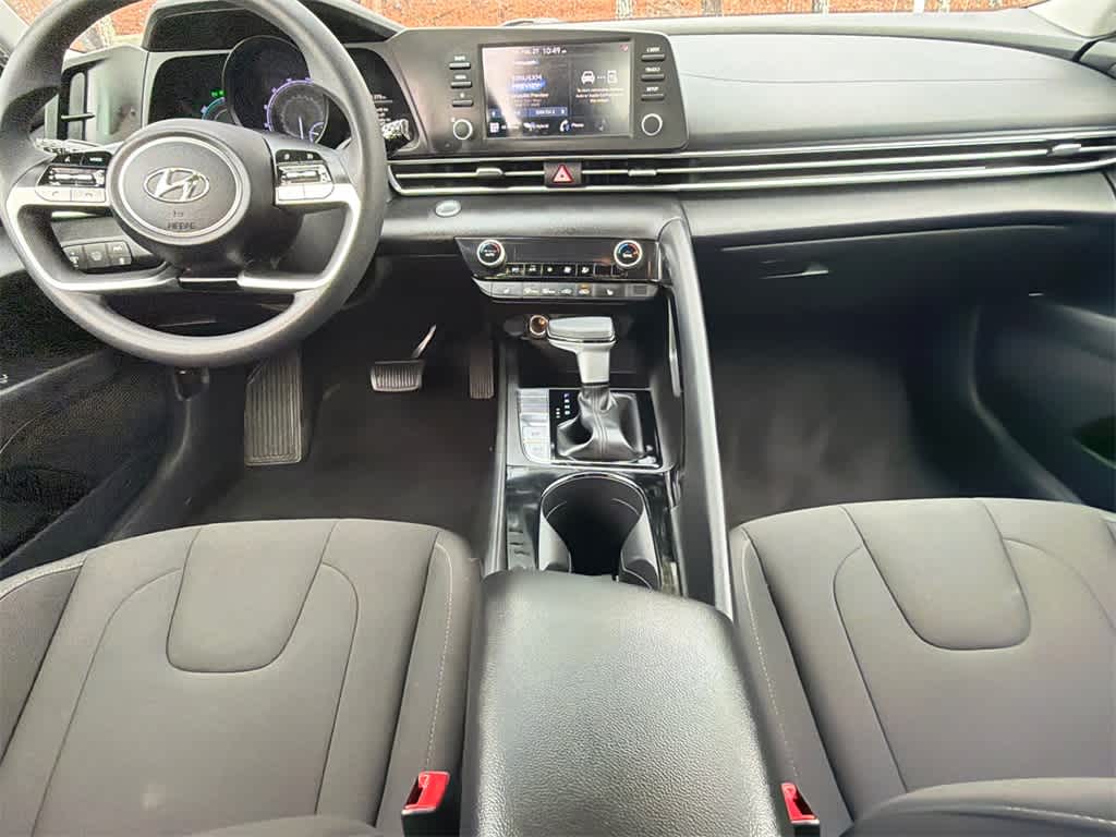 Thumbnail: 2023 Hyundai Elantra - 18