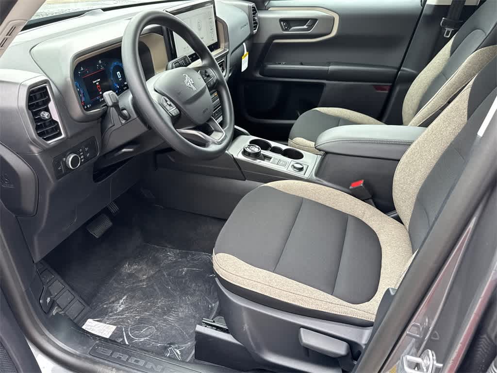 Thumbnail: 2025 Ford Bronco Sport - 10