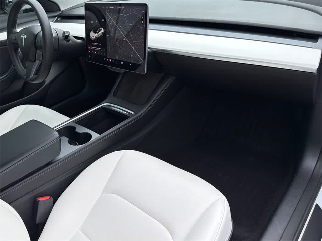 Thumbnail: 2022 Tesla Model 3 - 13