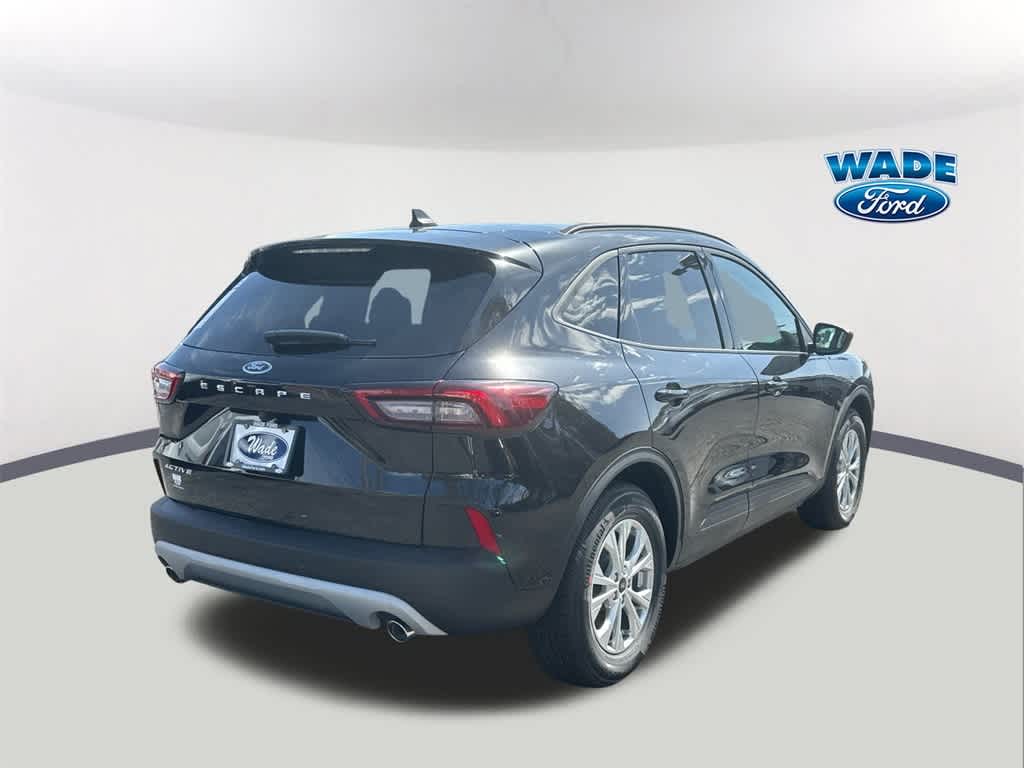 Thumbnail: 2025 Ford Escape - 5
