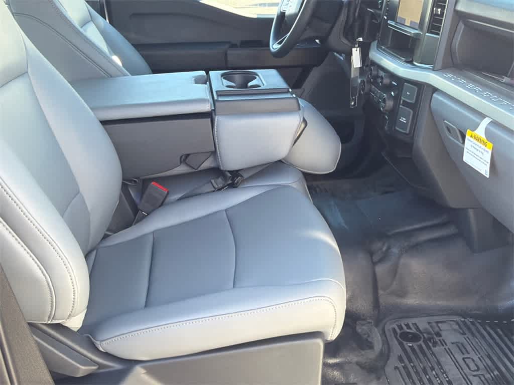 Thumbnail: 2025 Ford F-250 - 12