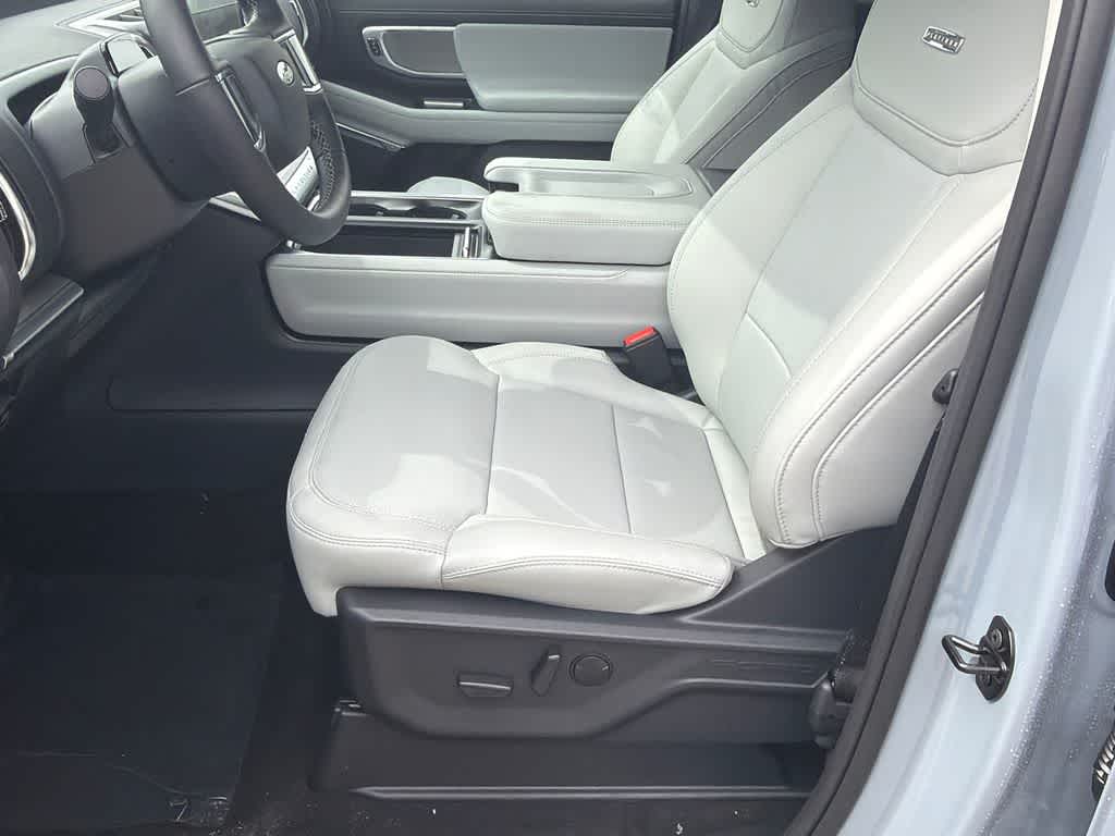 Thumbnail: 2026 Ford Expedition MAX - 10