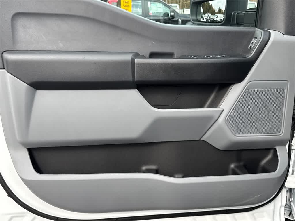 Thumbnail: 2025 Ford F-250 - 11