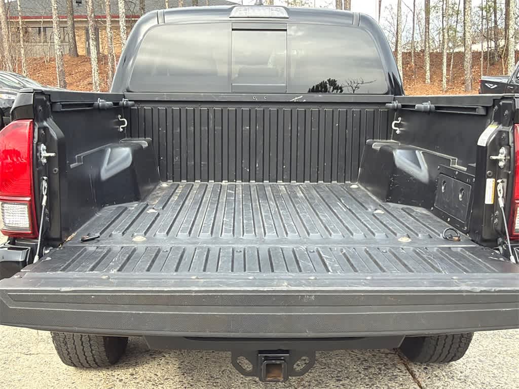 Thumbnail: 2022 Toyota Tacoma - 16