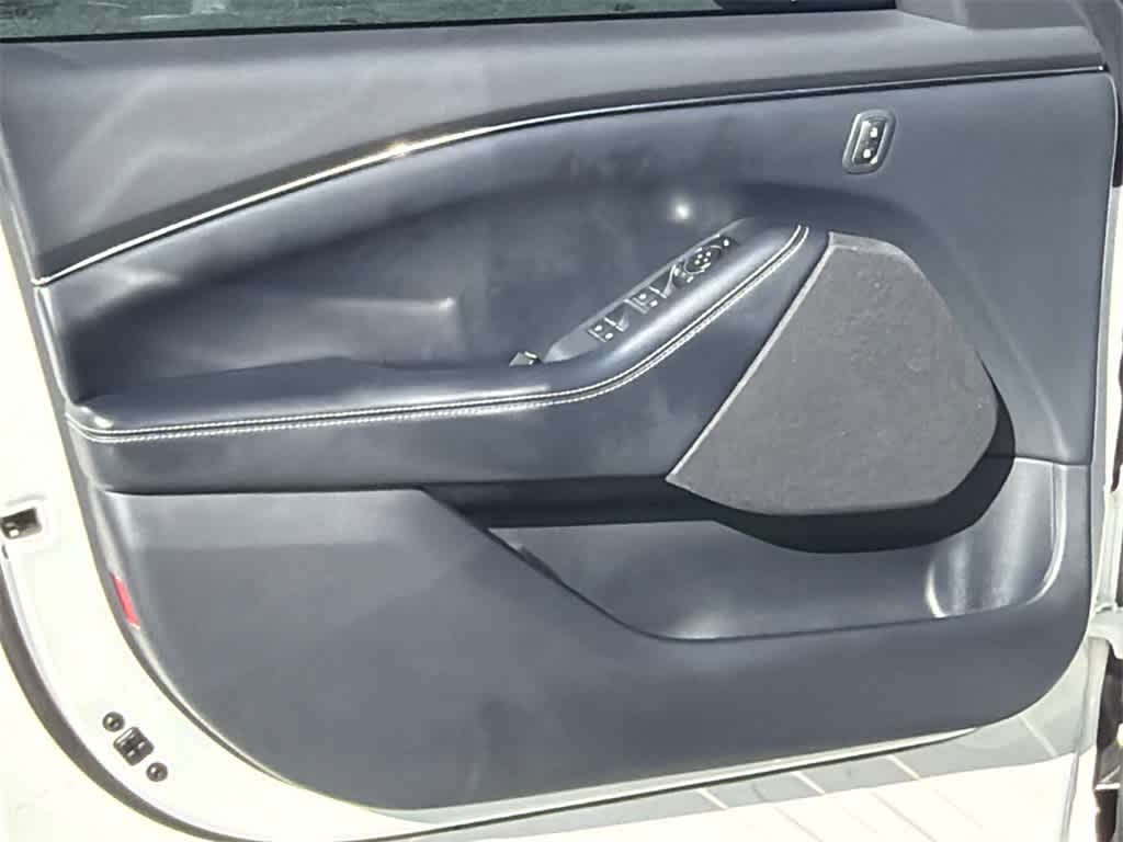 Thumbnail: 2022 Ford Mustang Mach-E - 11