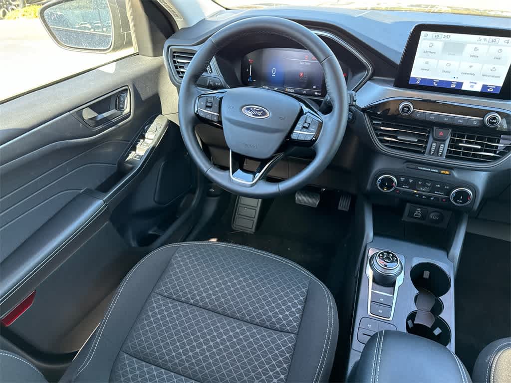 Thumbnail: 2024 Ford Escape - 16