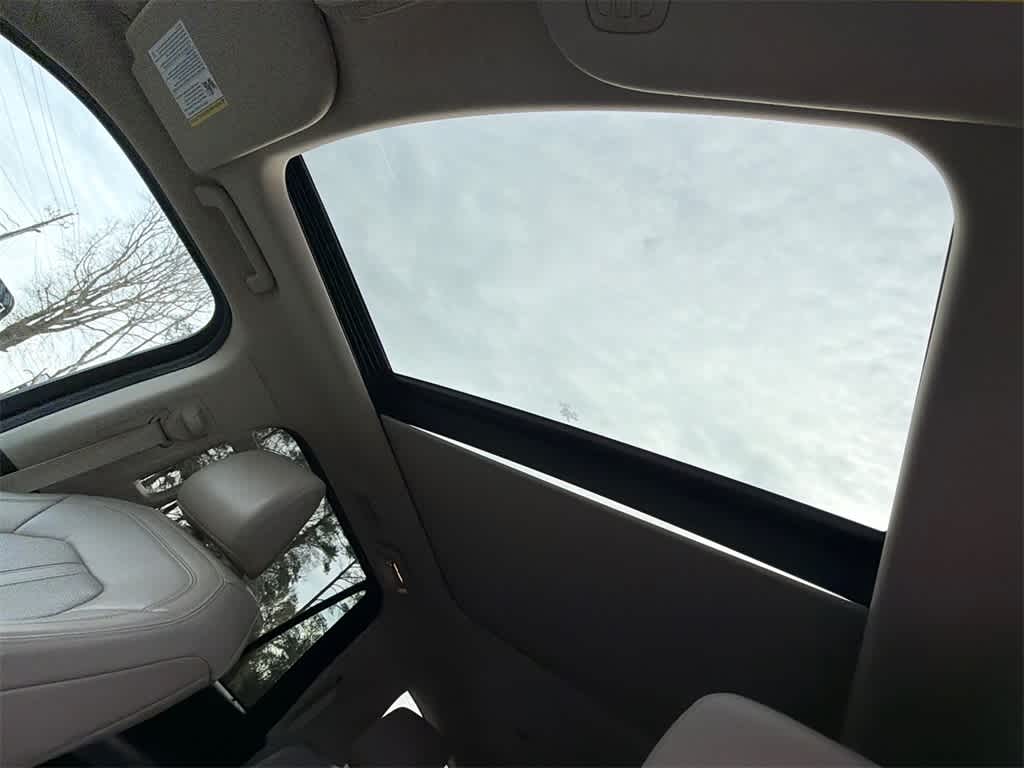 Thumbnail: 2023 Ford Expedition MAX - 36