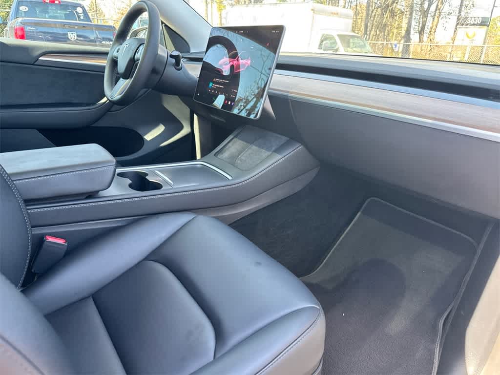 Thumbnail: 2023 Tesla Model Y - 12