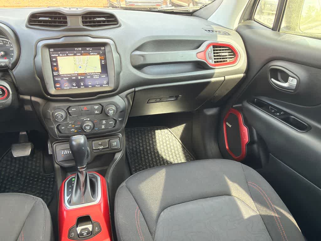 Thumbnail: 2021 Jeep Renegade - 20