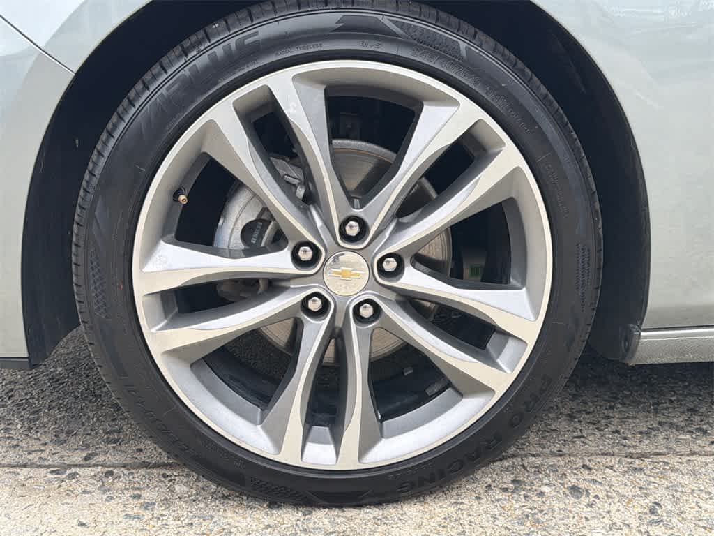 Thumbnail: 2023 Chevrolet Malibu - 9