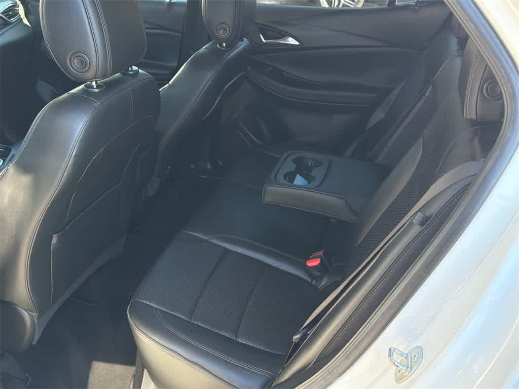 Thumbnail: 2022 Buick Encore GX - 18