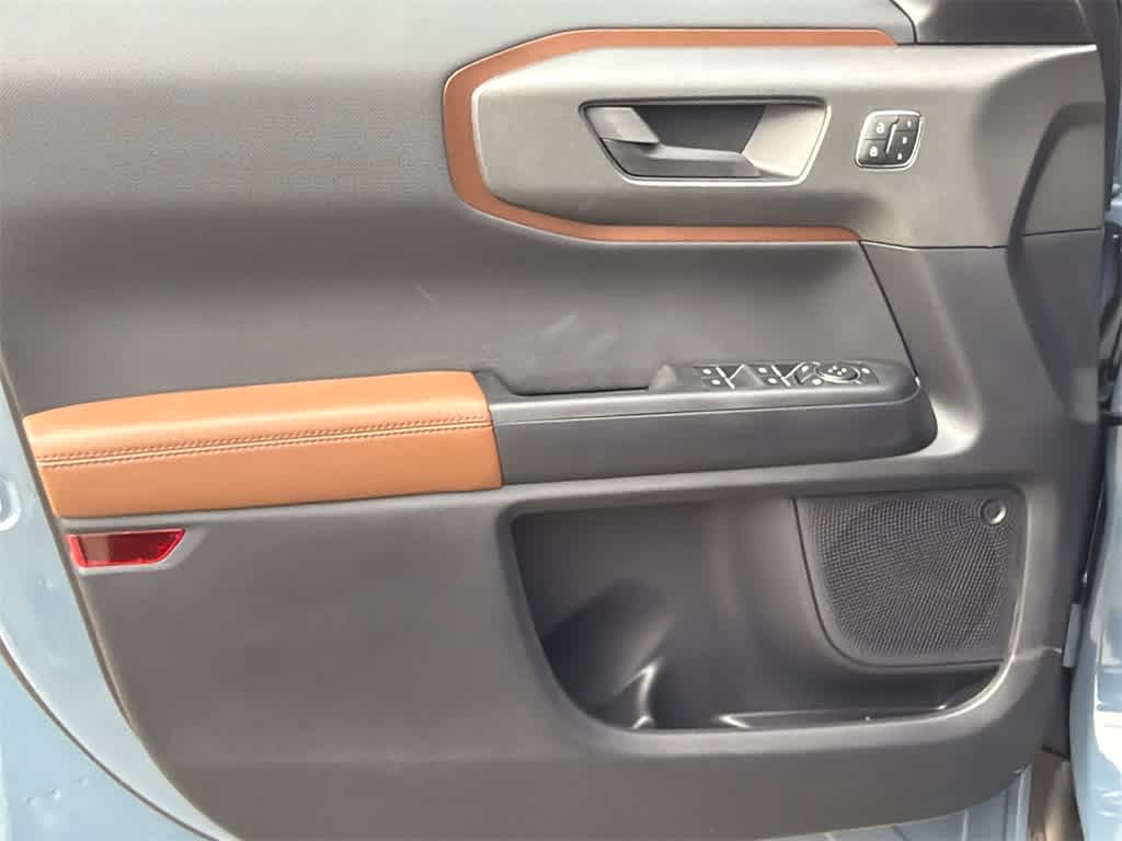 Thumbnail: 2025 Ford Bronco Sport - 11