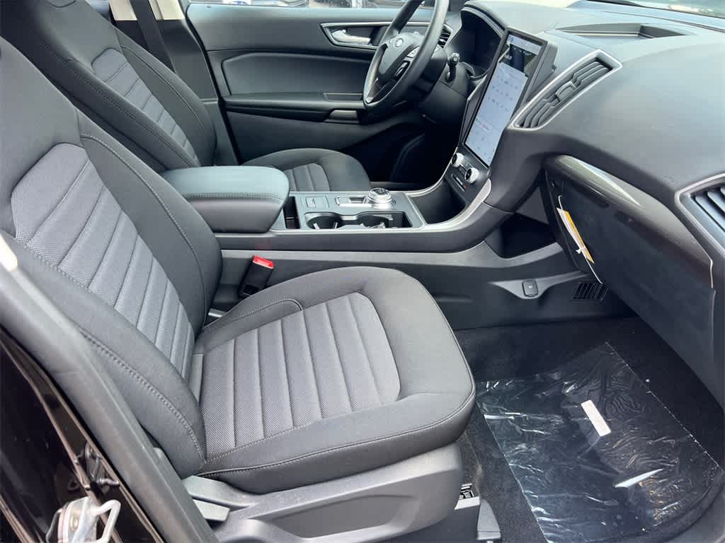 Thumbnail: 2024 Ford Edge - 13