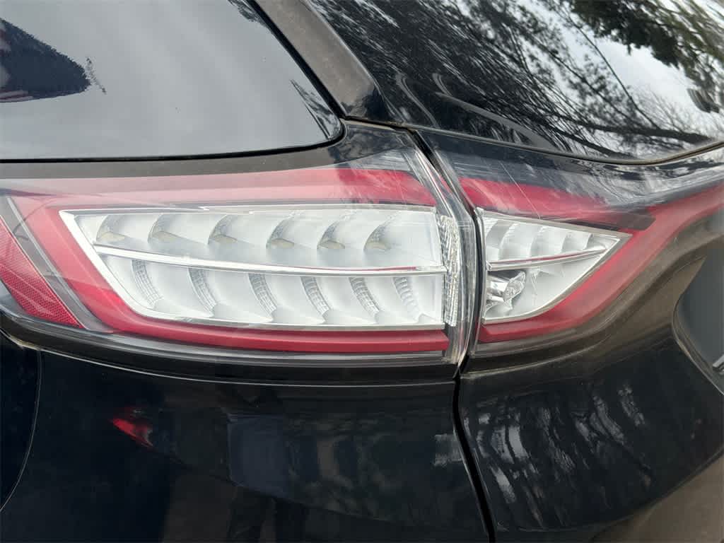 Thumbnail: 2018 Ford Edge - 11