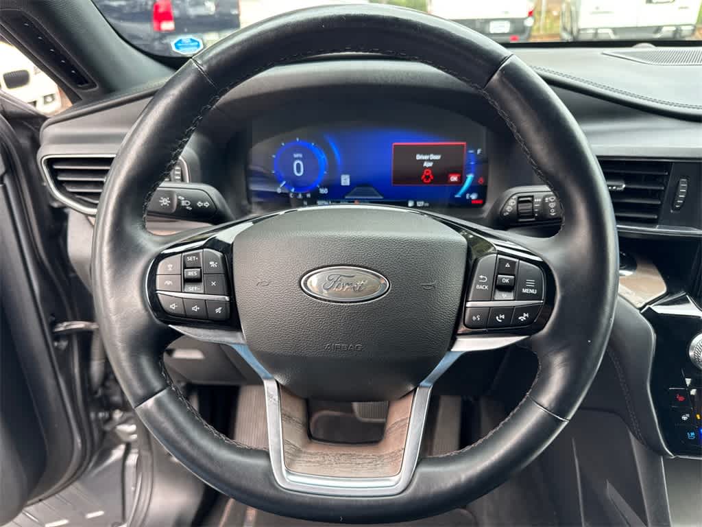 Thumbnail: 2022 Ford Explorer - 24