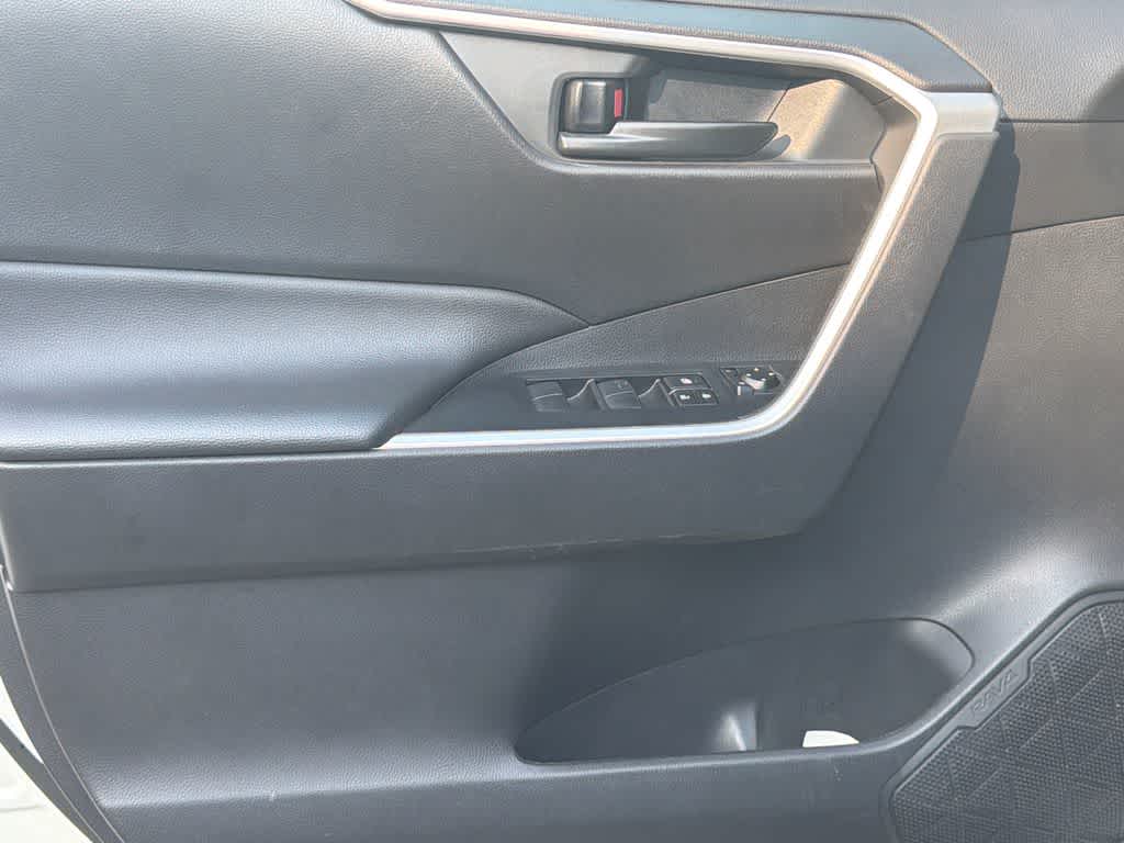 Thumbnail: 2023 Toyota RAV4 - 9