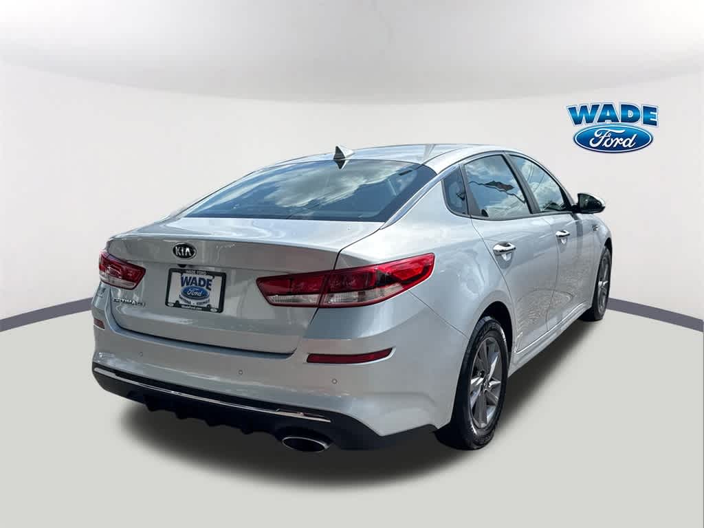 Thumbnail: 2020 Kia Optima - 5