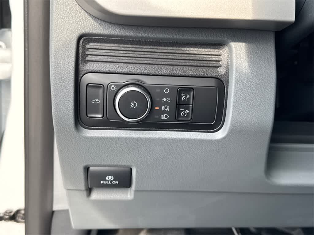 Thumbnail: 2025 Ford F-250 - 29