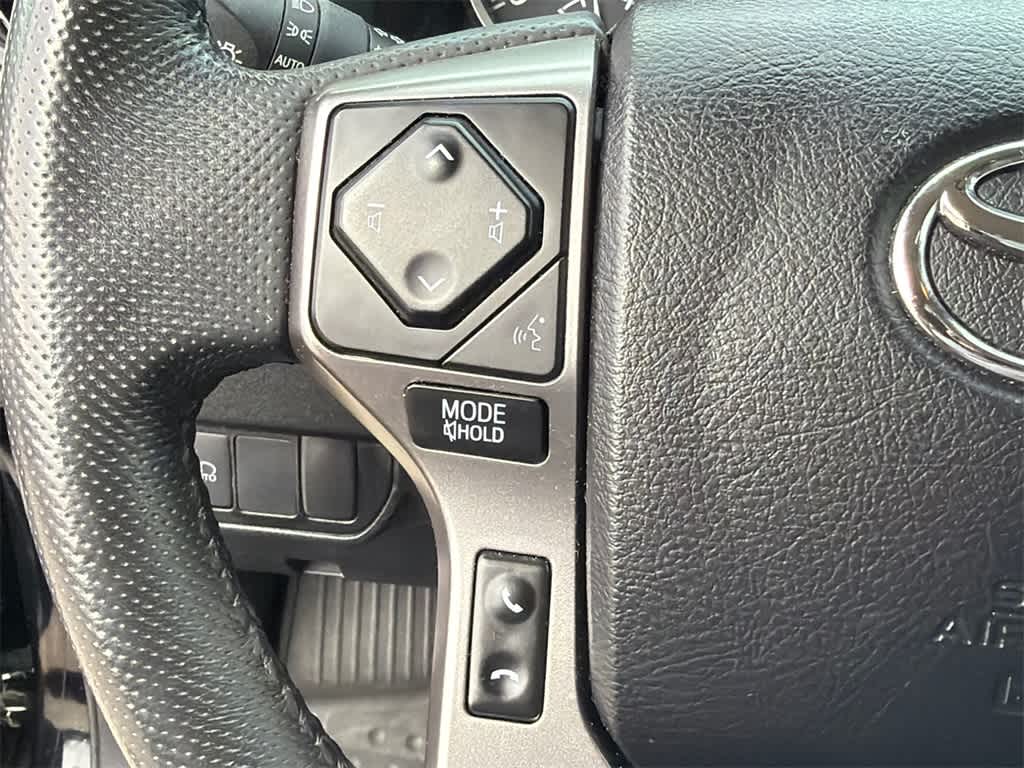 Thumbnail: 2022 Toyota Tacoma - 22