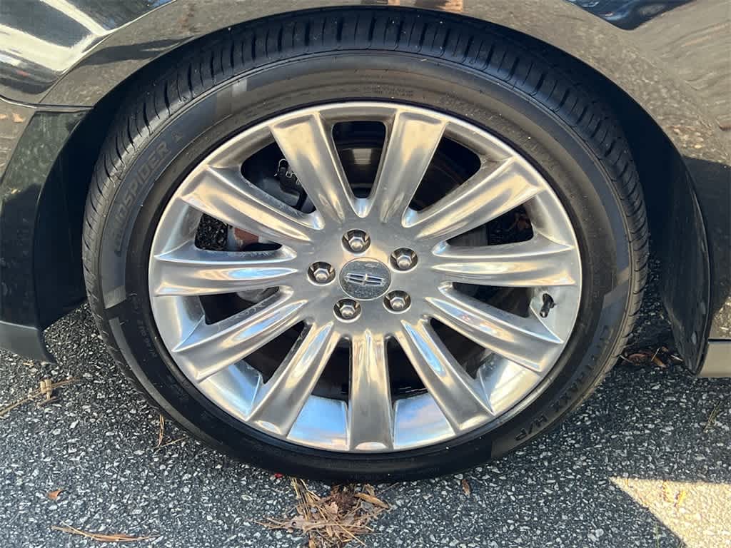 Thumbnail: 2010 Lincoln MKS - 9