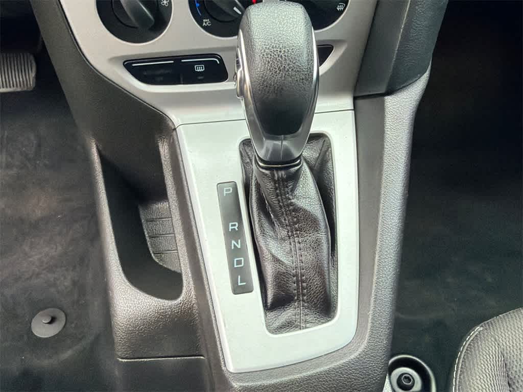 Thumbnail: 2013 Ford Focus - 28