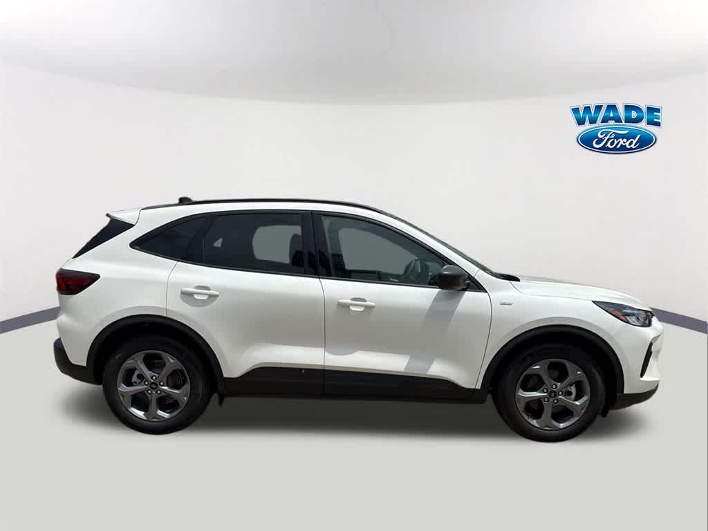 Thumbnail: 2025 Ford Escape - 4