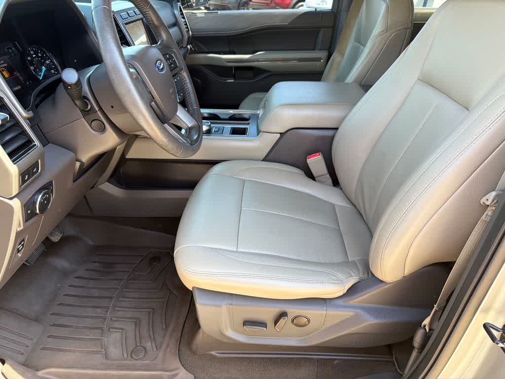 Thumbnail: 2020 Ford Expedition - 10