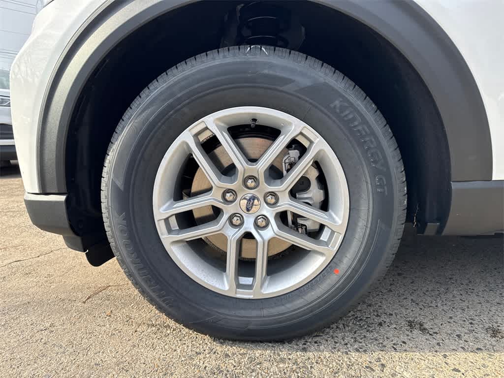 Thumbnail: 2026 Ford Explorer - 9