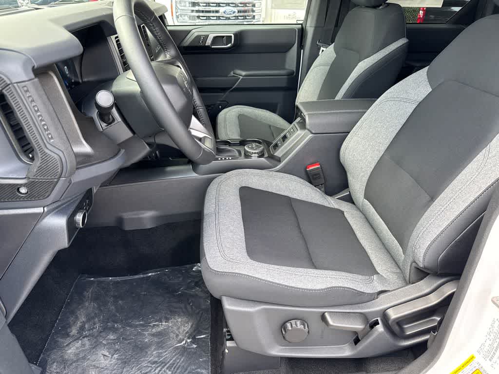 Thumbnail: 2025 Ford Bronco - 10