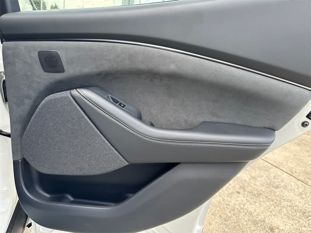 Thumbnail: 2025 Ford Mustang Mach-E - 15