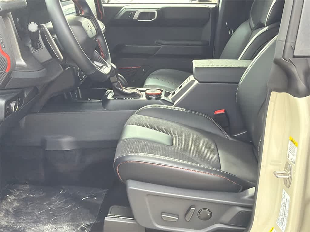 Thumbnail: 2025 Ford Bronco - 10