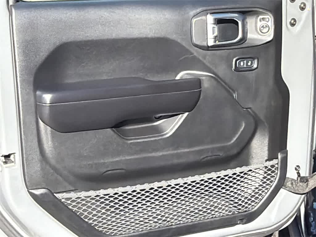 Thumbnail: 2019 Jeep Wrangler - 11