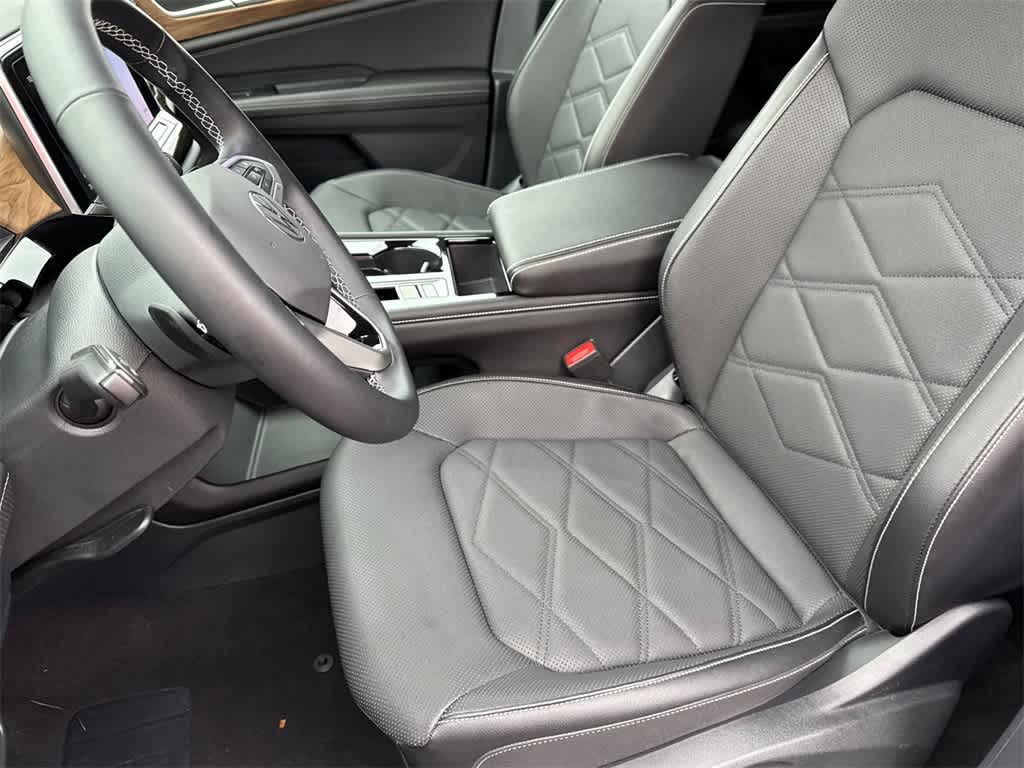 Thumbnail: 2024 Volkswagen Atlas - 12