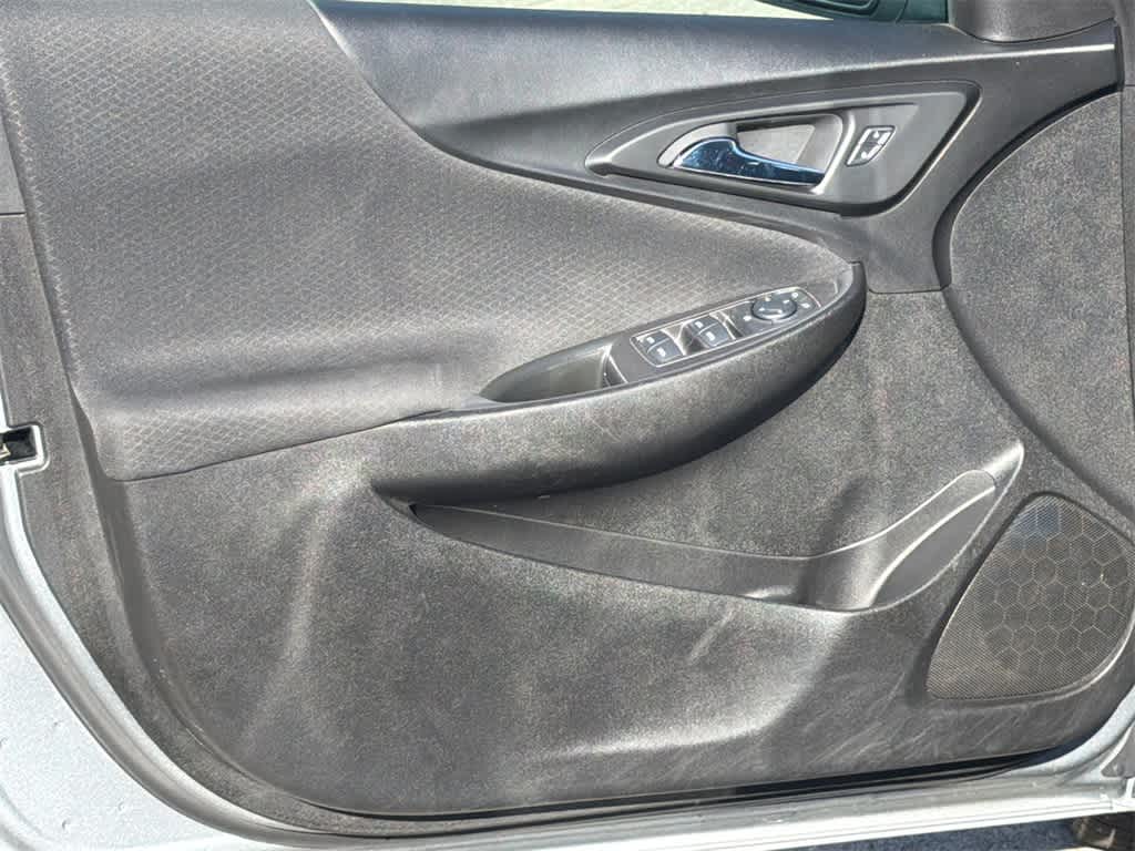 Thumbnail: 2023 Chevrolet Malibu - 11