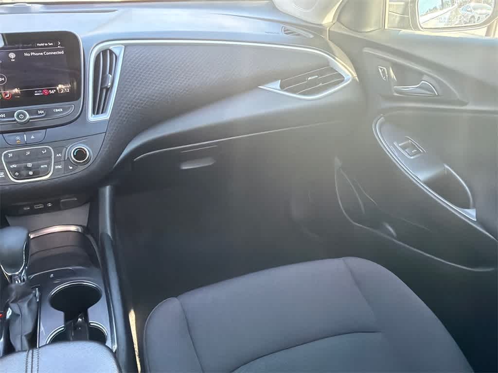 Thumbnail: 2023 Chevrolet Malibu - 21