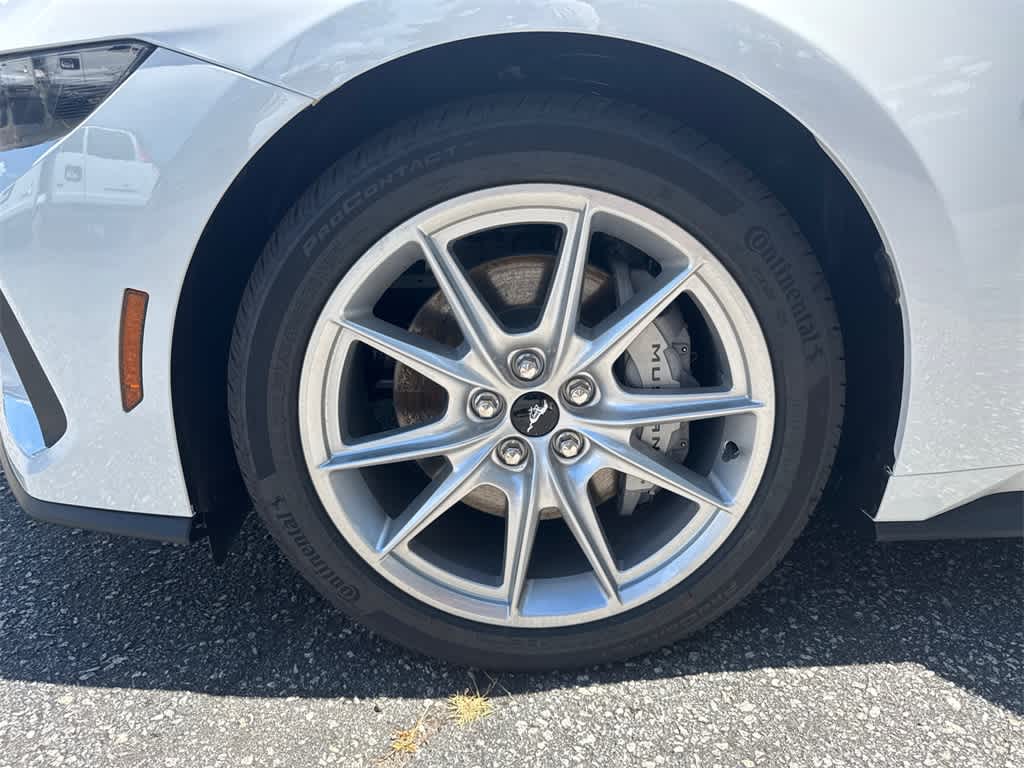 Thumbnail: 2025 Ford Mustang - 9