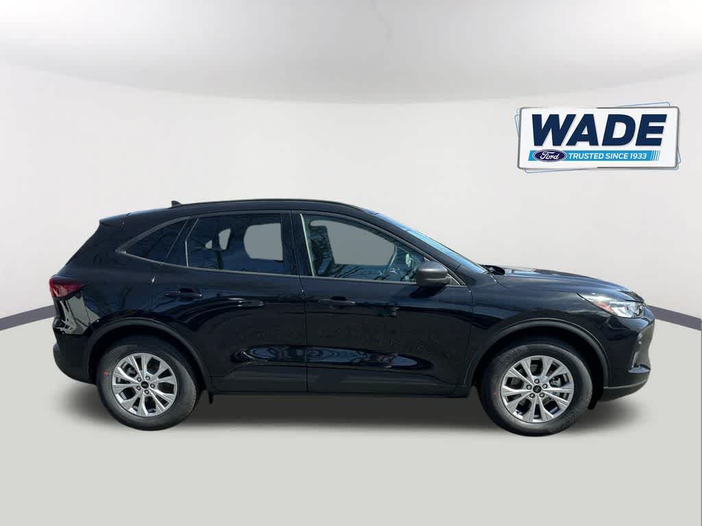 Thumbnail: 2025 Ford Escape - 4