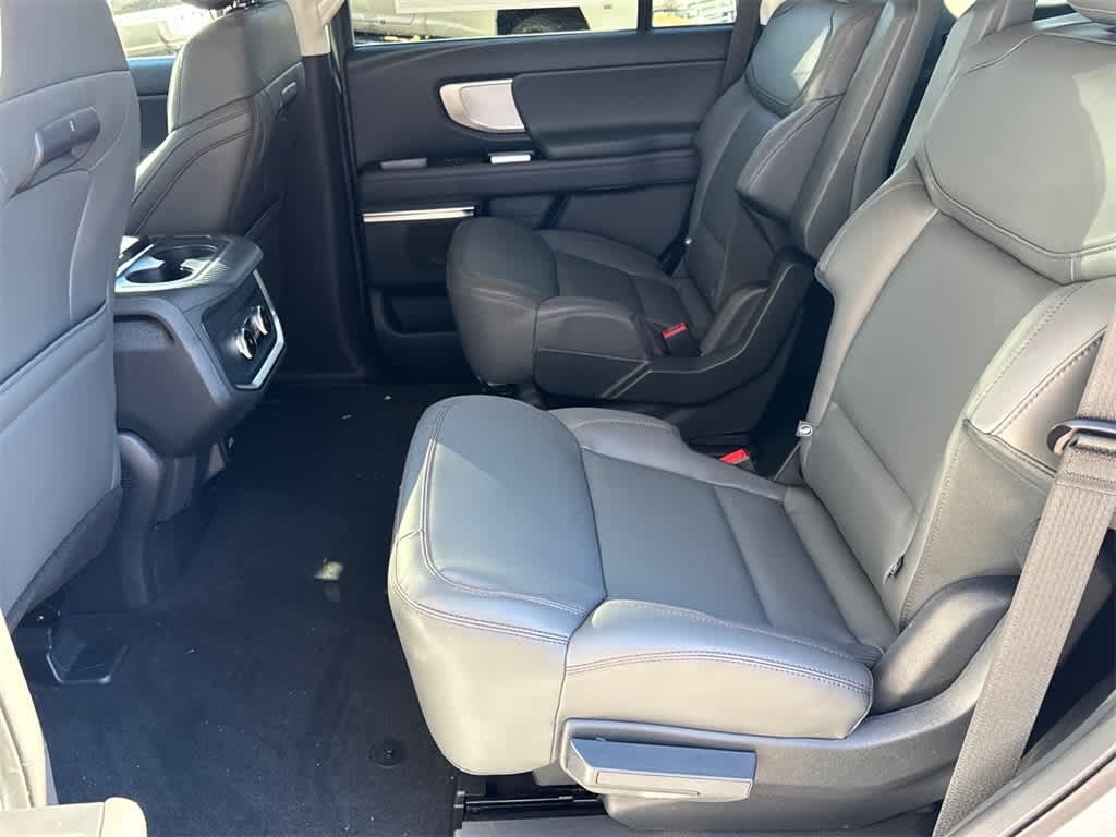 Thumbnail: 2025 Ford Expedition - 18