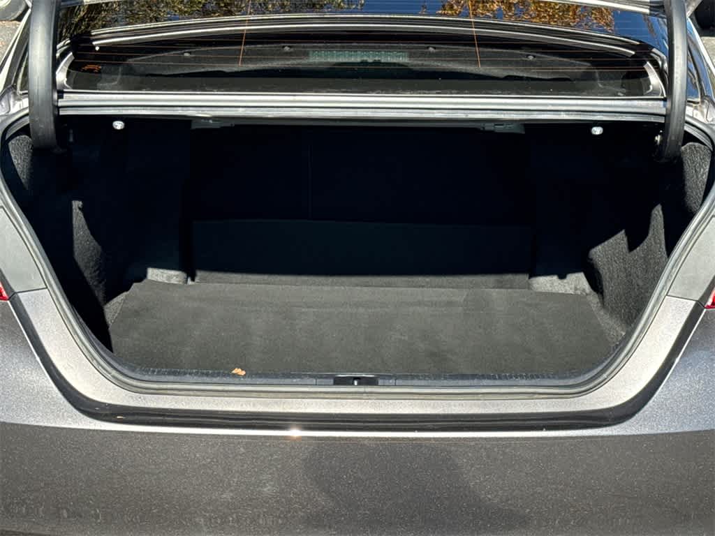 Thumbnail: 2023 Toyota Camry - 17